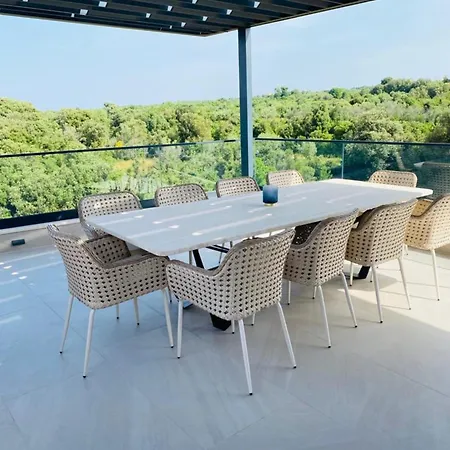 Appartamento Deen Delux Penthouse, Infinity Pool Kožino