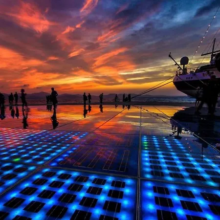 Deen Delux Penthouse, Infinity Pool Appartamento