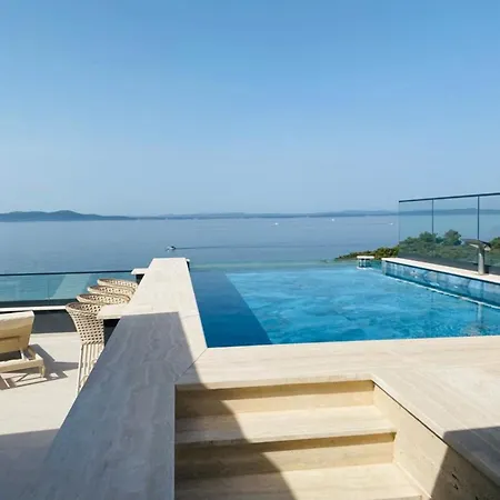 Apartment Deen Delux Penthouse, Infinity Pool Kozino