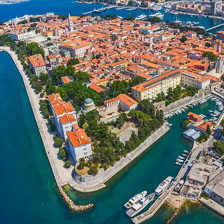Deen Delux Penthouse, Infinity Pool * Kožino